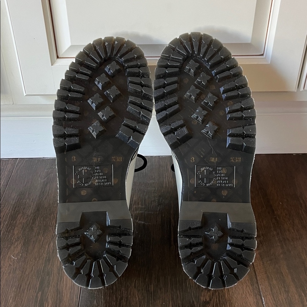 NWT Dr Martens Quad Platform Oxford - Picture 6 of 6
